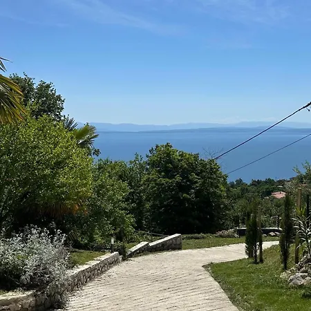 Lily-dog Friendly, Private Jaccuzzi&spa,shared Infinity Pool, Sea View Dobrec