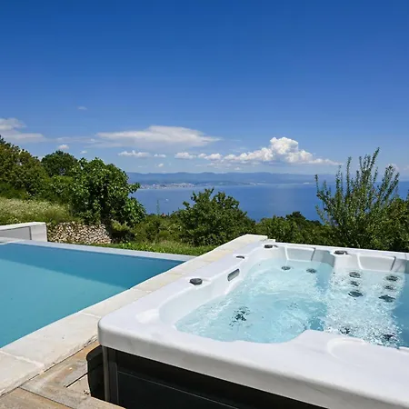 Lily-dog Friendly, Private Jaccuzzi&spa,shared Infinity Pool, Sea View * Dobrec