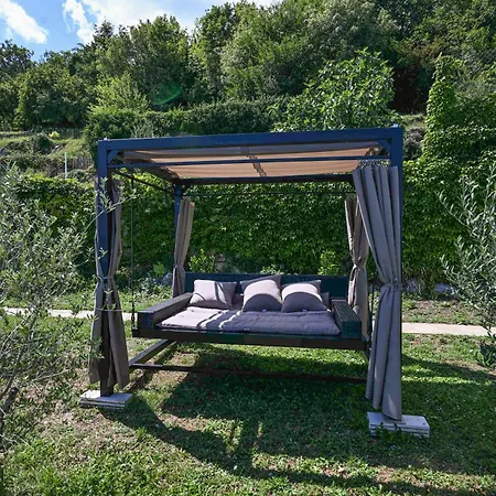 Lily-dog Friendly, Private Jaccuzzi&spa,shared Infinity Pool, Sea View Holiday home *