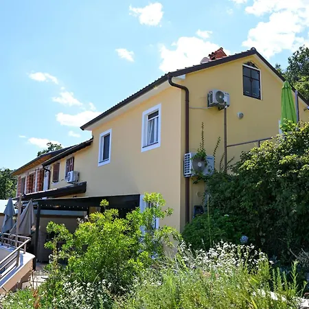 Lily-dog Friendly, Private Jaccuzzi&spa,shared Infinity Pool, Sea View *