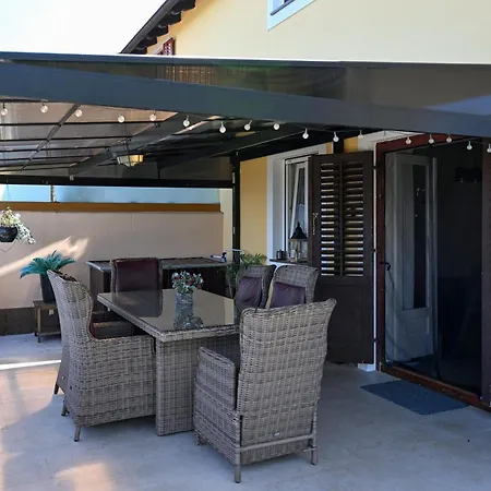 Lily-dog Friendly, Private Jaccuzzi&spa,shared Infinity Pool, Sea View * Dobrec