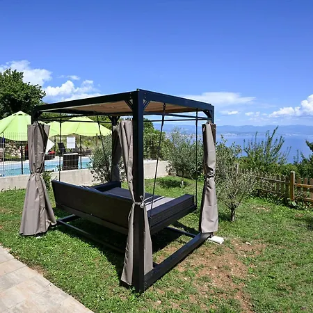 Lily-dog Friendly, Private Jaccuzzi&spa,shared Infinity Pool, Sea View Dobrec